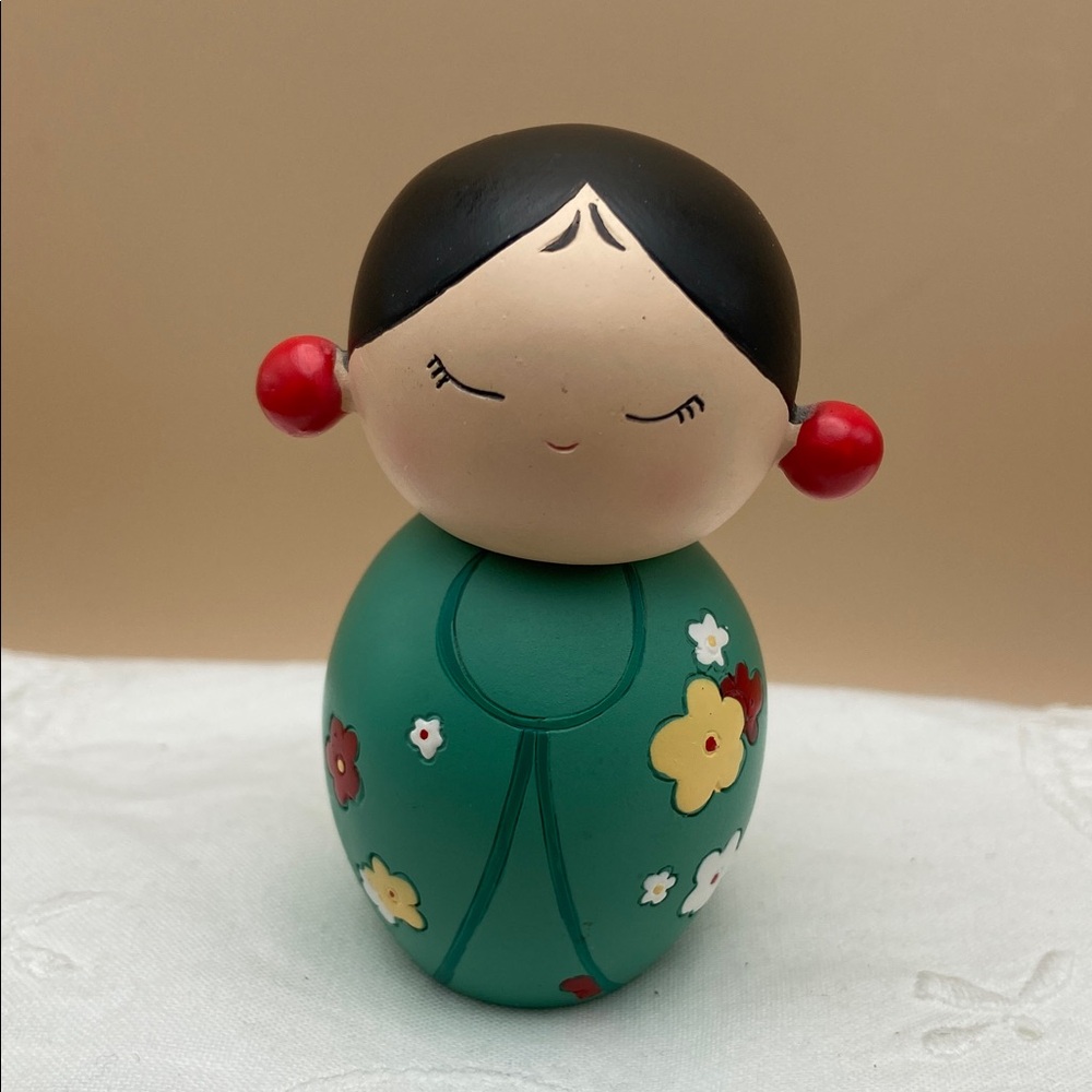 Momiji ‘Thank You' Figure Doll 2006 Japanese Kokeshi Style